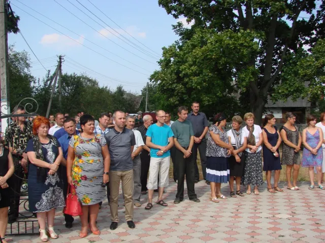 На Прикарпатті попрощалися із загиблим в зоні АТО Юрієм Пукішем (фото) — фото 3