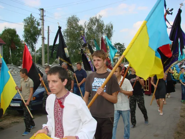На Прикарпатті попрощалися із загиблим в зоні АТО Юрієм Пукішем (фото) — фото 8