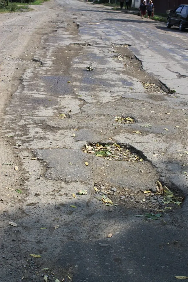 Жителі Верховини неприємно шоковані ремонт дороги (фото) — фото 4