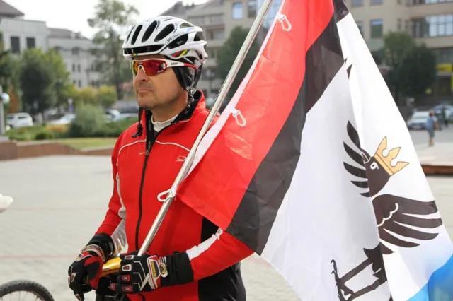 В Івано-Франківську стартувала дводенна естафета «Вело Україна» (фото) — фото 2