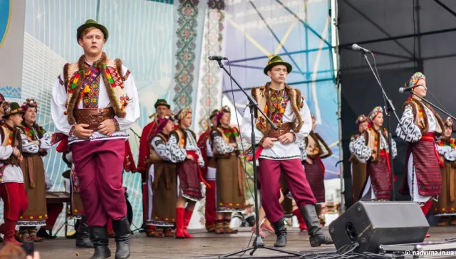 На Прикарпатті проходить Міжнародний гуцульський фестиваль (фото) — фото 4