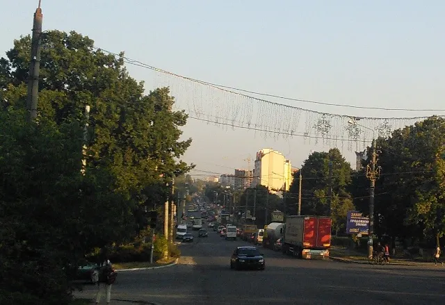 Сьогодні у Франківську почали ремонтувати міст на Пасічну (фото) — фото 4