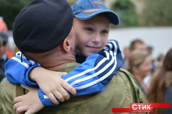 З Франківська до зони АТО вирушили близько сотні правоохоронців (фото) — фото 2