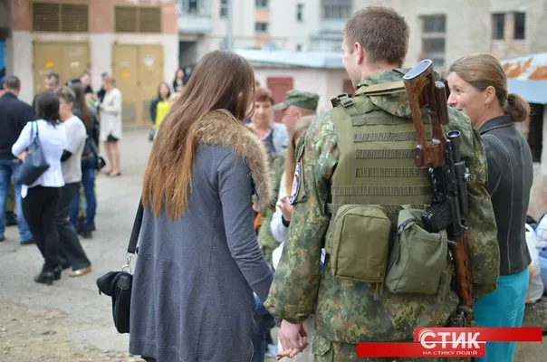З Франківська до зони АТО вирушили близько сотні правоохоронців (фото) — фото 5