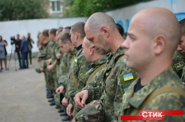 З Франківська до зони АТО вирушили близько сотні правоохоронців (фото) — фото 8