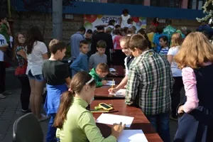 До Дня рятувальника, франківські надзвичайники влаштували у місті справжнє дійство (фото) — фото 3