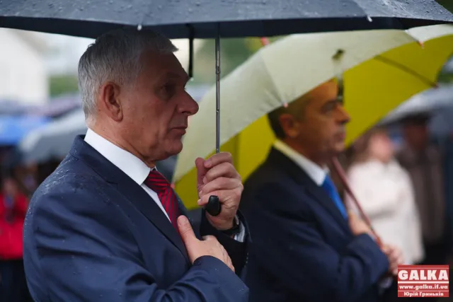 Біля Університету нафти й газу відкрили пам’ятник Іванові Пулюю (фото) — фото 2