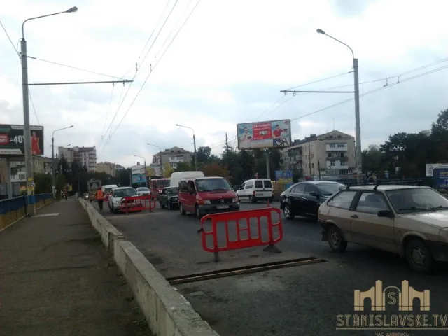 Як у Франківську ремонтують міст на Пасічну (фото) — фото 11