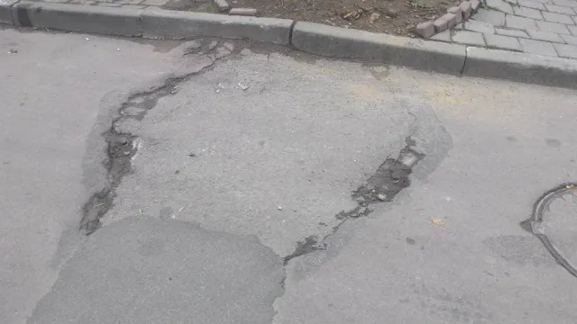 Жителі міста скаржаться на безлад в парку на Валах (фото) — фото 6