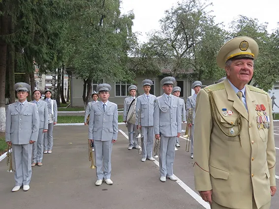 У Франківську курсантам Національної академії внутрішніх справ вручили посвідчення поліцейських (фото) — фото 2