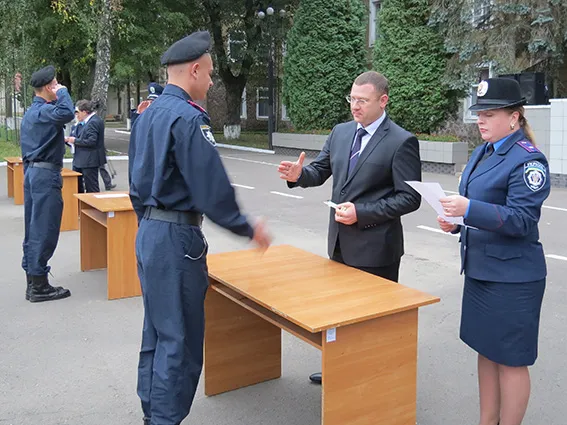 У Франківську курсантам Національної академії внутрішніх справ вручили посвідчення поліцейських (фото) — фото 4