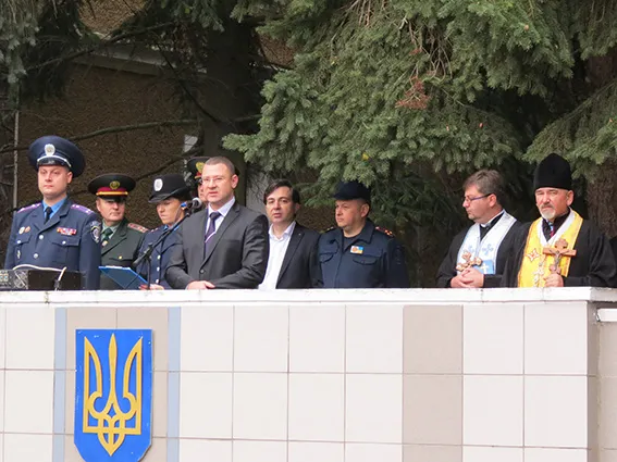 У Франківську курсантам Національної академії внутрішніх справ вручили посвідчення поліцейських (фото) — фото 8