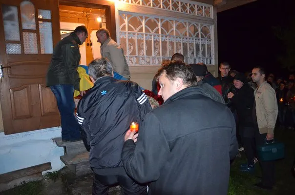 На Прикарпатті зустріли тіло загиблого в зоні АТО 25-річного Миколи Ткачука (фото) — фото 4