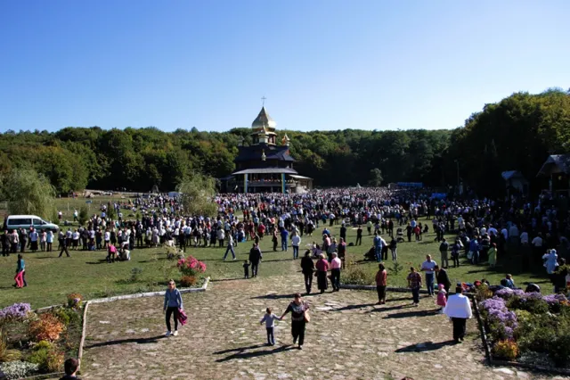 Міжнародна проща у Погоні зібрала кілька тисяч прочан (фото) — фото 11