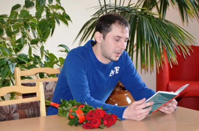 У Франківську презентували другу книгу серії "Схід/Захід" (фото) — фото 7