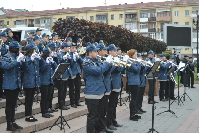 У Франківську розпочалися урочистості з нагоди Дня захисника України (фото) — фото 1