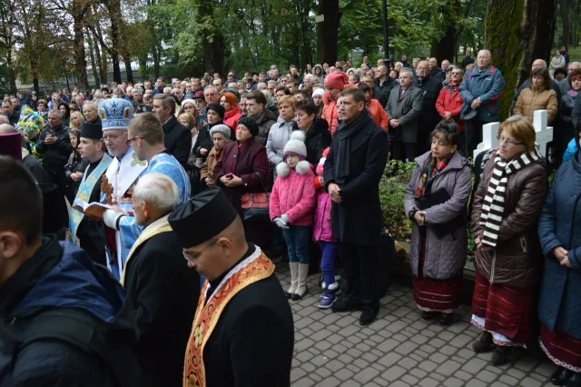 В Івано-Франківську відкрили пам'ятник Роману Гурику (фото) — фото 16