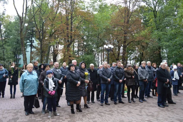 В Івано-Франківську відкрили пам'ятник Роману Гурику (фото) — фото 18
