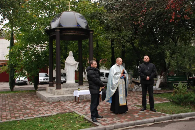 У Франківську рятувальники помолилися за воїнів АТО (фото) — фото 3