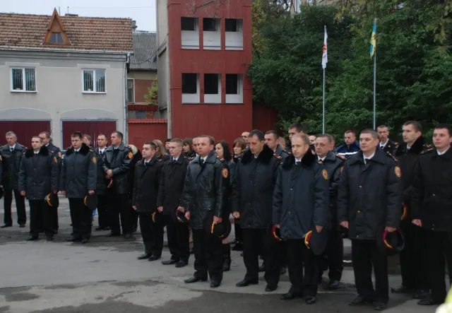 У Франківську рятувальники помолилися за воїнів АТО (фото) — фото 8