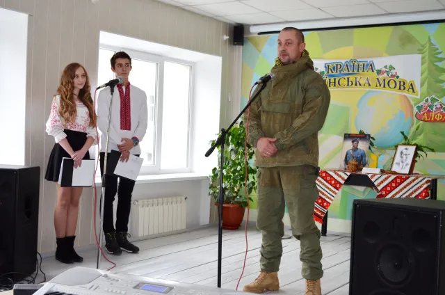 У 5 школі святково відзначили День захисника України (фото) — фото 6