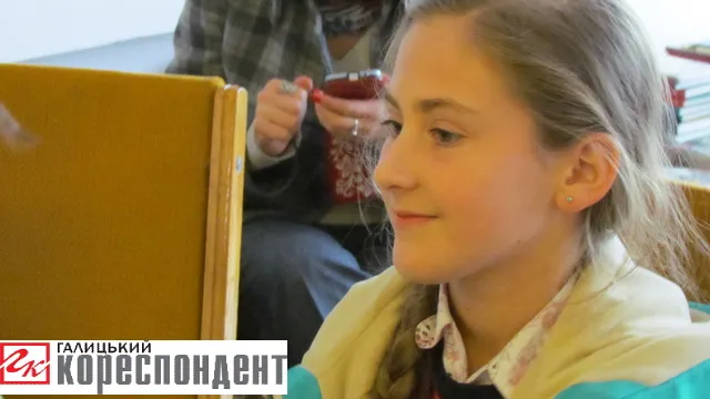 У Франківську відбувся брейн-ринг серед юних знавців історії УПА (фото) — фото 2