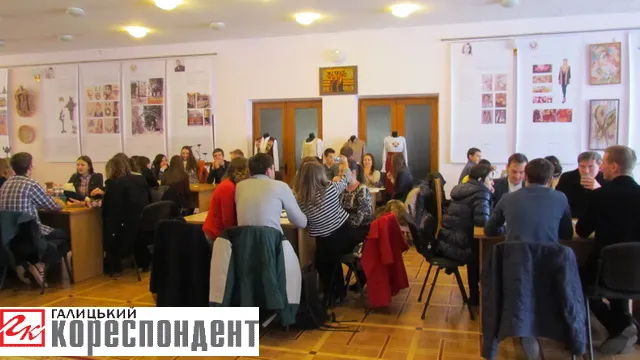 У Франківську відбувся брейн-ринг серед юних знавців історії УПА (фото) — фото 5
