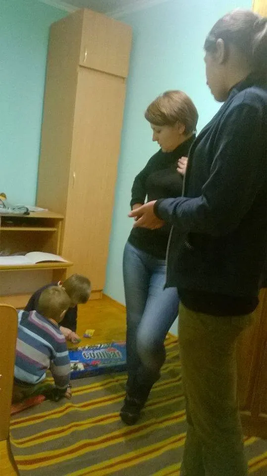 Вдова з дітьми загиблого в АТО бійця з Прикарпаття переселилася у нову квартиру (фото) — фото 13