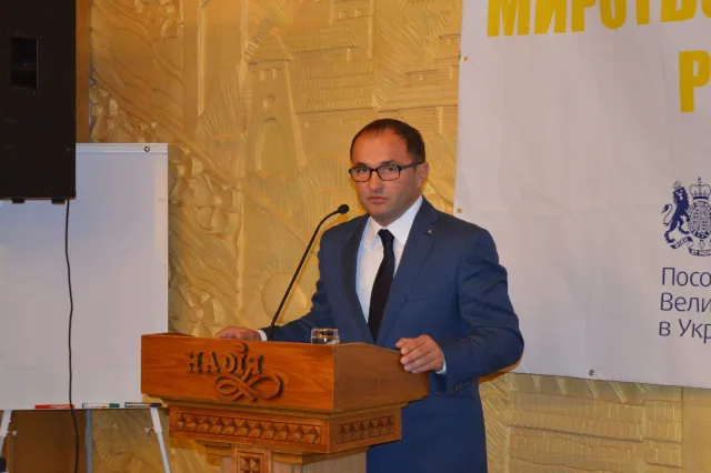 Програма миротворення зібрала у Франківську більше ста жінок з усієї України (фото) — фото 3