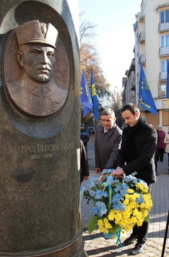 В Івано-Франківську відзначили 97-му річницю створення ЗУНР (фото) — фото 5