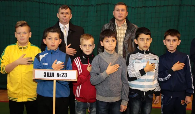 В Івано-Франківську стартував V шкільний турнір з футзалу «Кубок НФК «Ураган» (фото) — фото 5