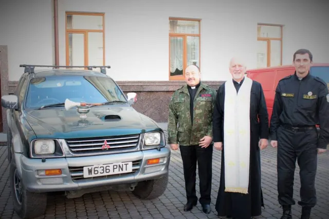 З Франківська до Дніпропетровського шпиталю передадуть позашляховик (фото) — фото 1