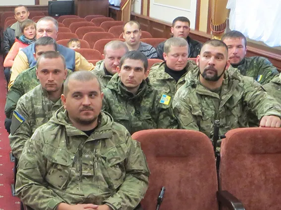 Додому повернувся зведений загін прикарпатських оперативників (фото) — фото 3