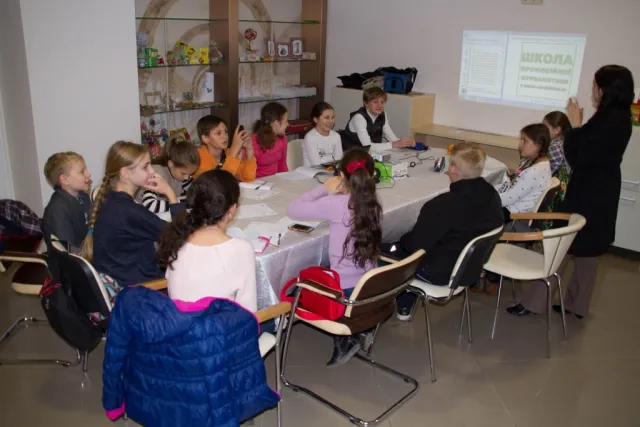 В Івано-Франківську стартувала школа журналістики для дітей бійців-учасників АТО (фото) — фото 4