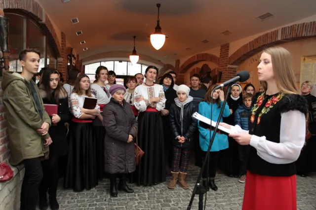 В Івано-Франківську урочисто презентували сучасну українську книжкову продукцію «Сторінками української книги» (фото) — фото 6
