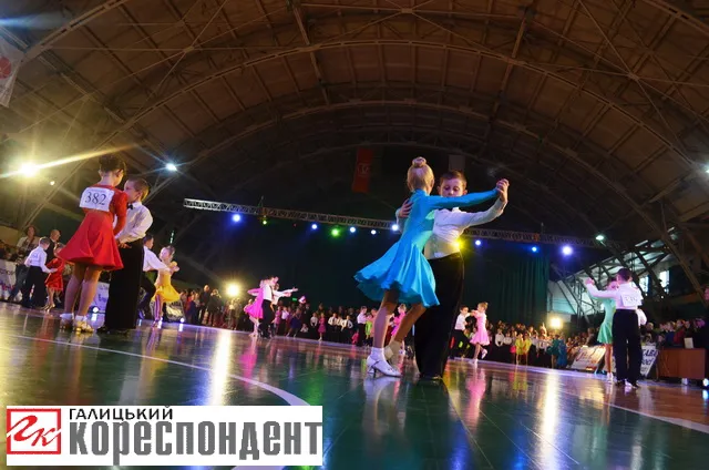 В Івано- Франківську відбувається грандіозний танцювальний чемпіонат (фото+відео) — фото 1