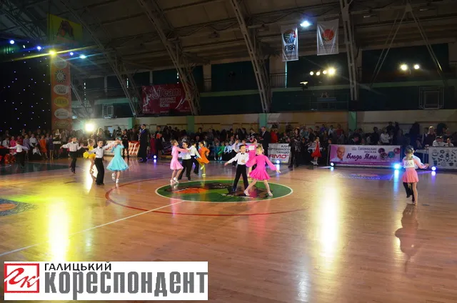В Івано- Франківську відбувається грандіозний танцювальний чемпіонат (фото+відео) — фото 14