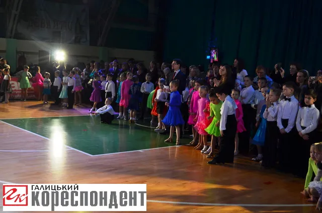 В Івано- Франківську відбувається грандіозний танцювальний чемпіонат (фото+відео) — фото 15