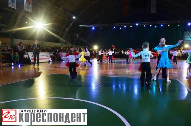 В Івано- Франківську відбувається грандіозний танцювальний чемпіонат (фото+відео) — фото 8