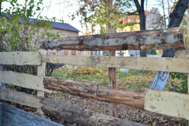 У Коломиї на місці скверу облаштували будівельний майданчик (фото) — фото 4