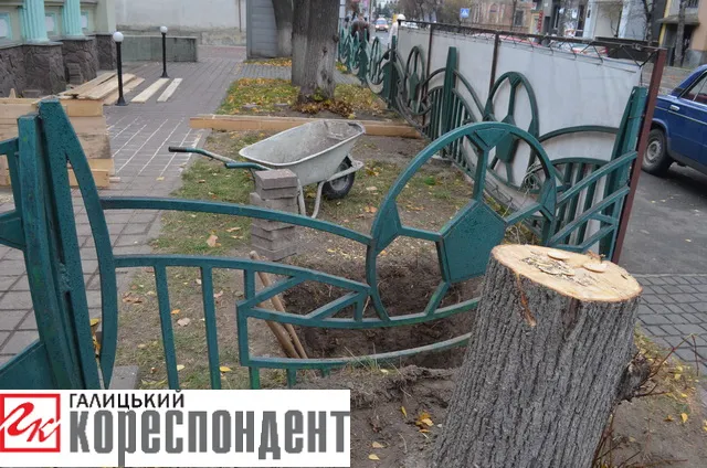 У Франківську почали реконструкцію архітектурної пам’ятки на Чорновола, 80 (фото) — фото 9