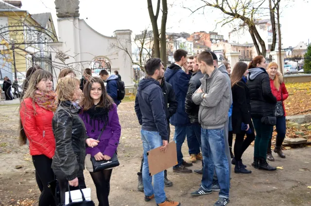 У Франківську протягом трьох днів фахівці з України і Польщі вирішуватимуть долю палацу Потоцьких (фото) — фото 11