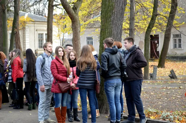 У Франківську протягом трьох днів фахівці з України і Польщі вирішуватимуть долю палацу Потоцьких (фото) — фото 12