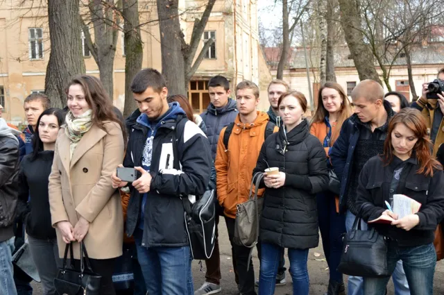 У Франківську протягом трьох днів фахівці з України і Польщі вирішуватимуть долю палацу Потоцьких (фото) — фото 5