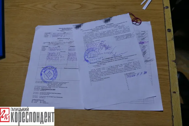 У Франківську голові ДВК подарували солодощі, аби день пройшов солодко і легко (фото) — фото 6