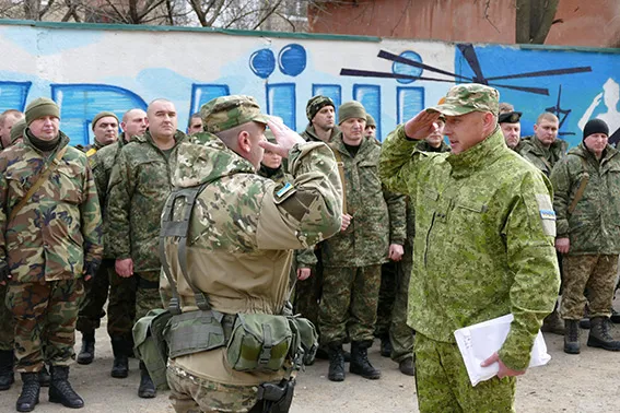 Зведений загін прикарпатських правоохоронців відрядили у зону АТО (фото) — фото 2