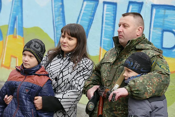 Зведений загін прикарпатських правоохоронців відрядили у зону АТО (фото) — фото 3