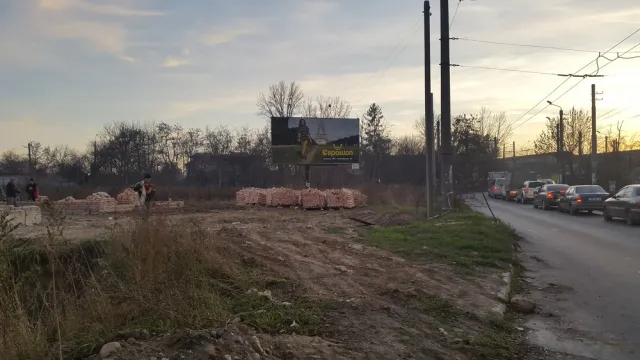 У Франківську чергове незаконне будівництво (фото) — фото 2