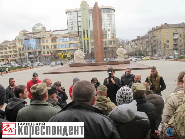 За порушення статуту виключили одного з членів франківської "Самооборони" (відео) — фото 2