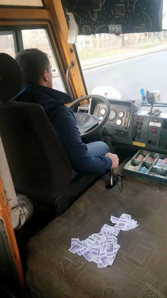 Іванофранківці знову скаржаться на хамство водіїв маршруток (фото) — фото 1